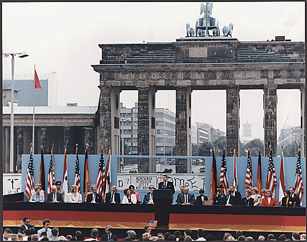 President Reagan's speech at the Berlin Wall | 06/12/1987